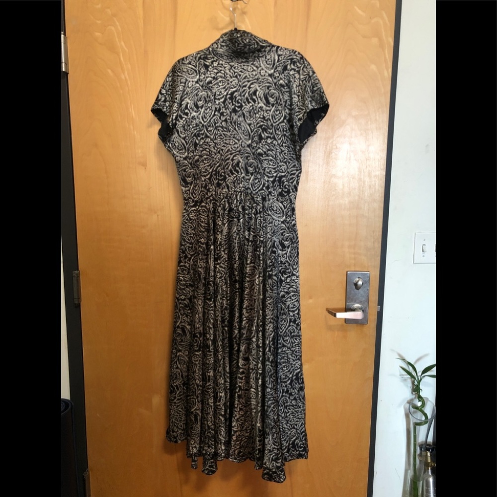Deborah Kuchmé 100% silk backless dress, size 10